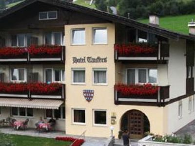 Hotel Taufers