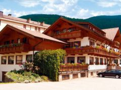 Hotel Pension Alpenhof