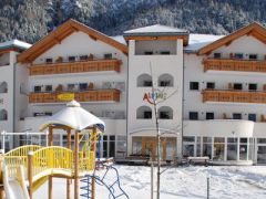 Hotel Alpin ***