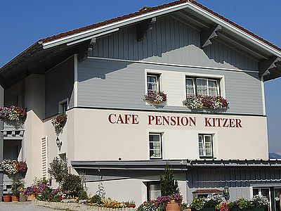 Pension Kitzer***