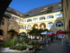 Hotel Goldener Brunnen