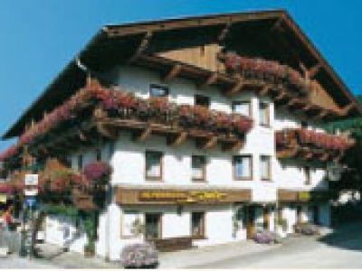 Hotel Alpenstolz