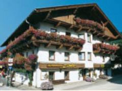 Hotel Alpenstolz