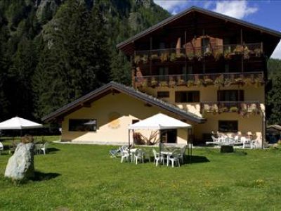 Le Charmant Petit Hotel Le Charmant Petit Hotel