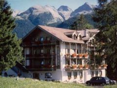 Albergo Hotel Canada ***